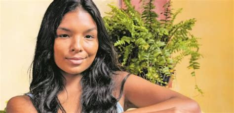 Mell Muzzillo idade: Conheça a atriz que faz Ritinha .